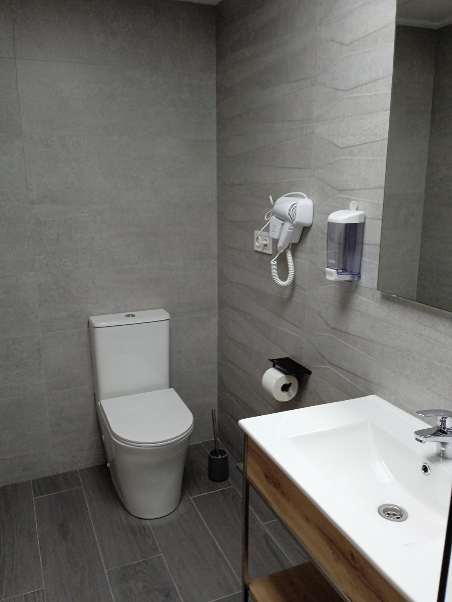 Hostal La Morenica 비예나 외부 사진