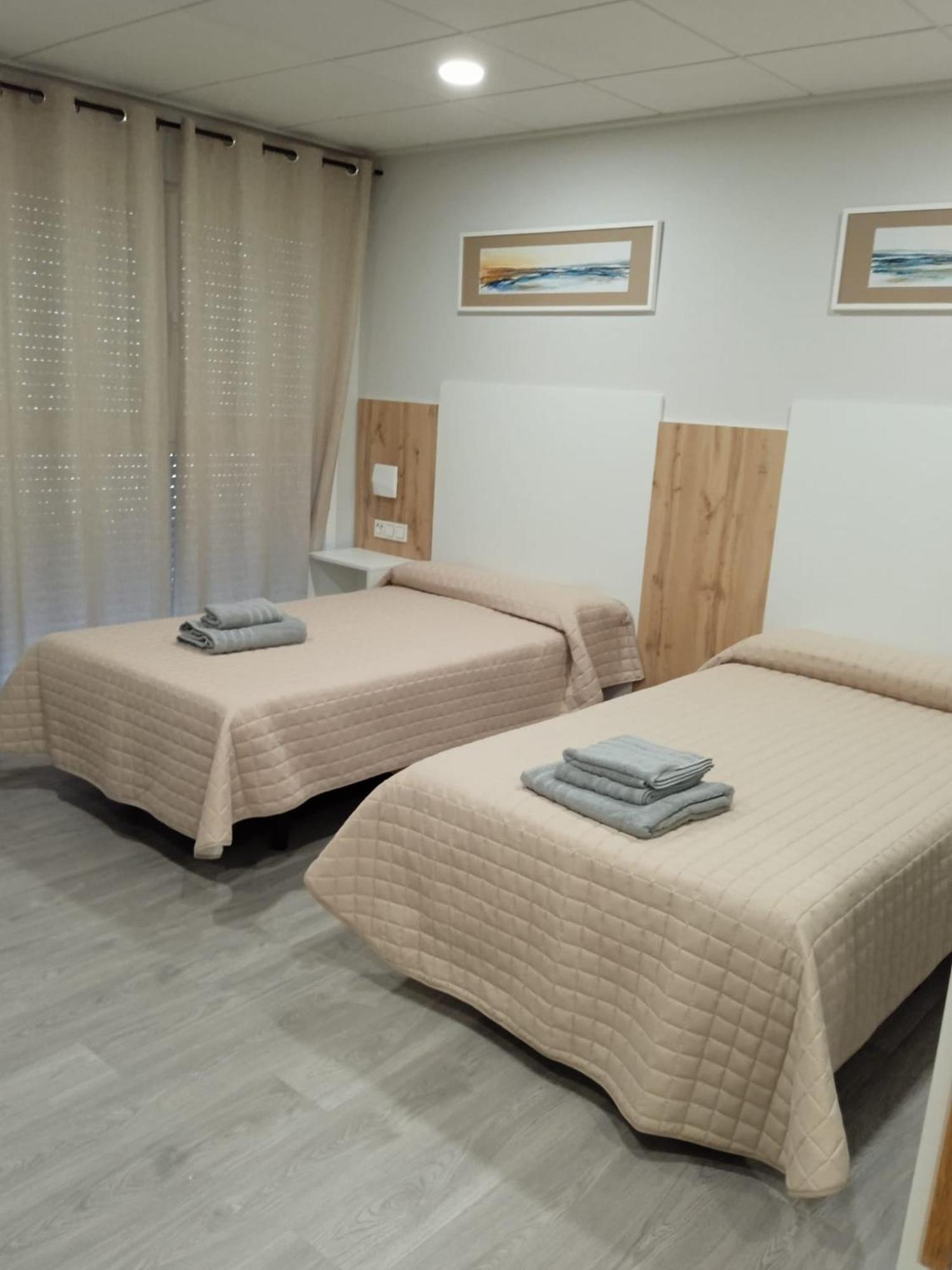 Hostal La Morenica 비예나 외부 사진